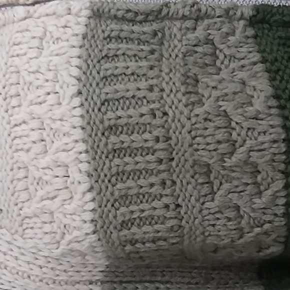 Wickbury Men's Sweater - Picture 3 of 9